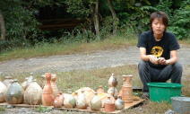 Wahei washing the pots Wahei washing the pots