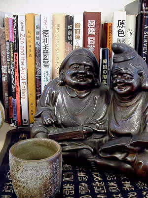 Guinomi by Takahara Shoji, plus Bizen pieces of Ebisu (L) and Daikoku (R)
