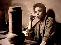 Kamoda Shoji in his studio