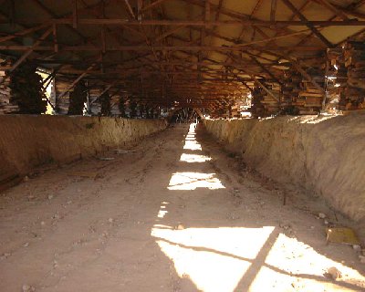 Mori Togakus Kiln, Looking down into kiln, October 2002