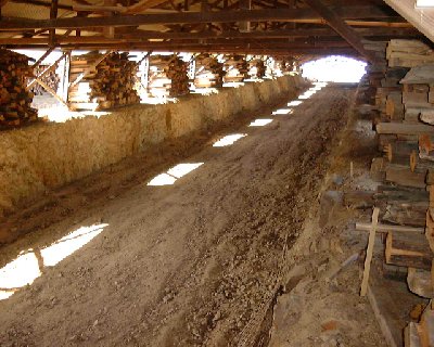 Mori Togaku’s Kiln, Trench Work, October 2002 Mori Togaku’s Kiln, Trench Work, October 2002